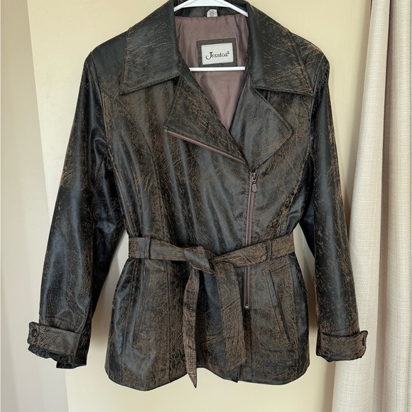 Brown distressed faux leather jacket - Picture 3 of 7